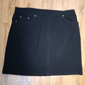 Hearts of Palm Black Skort – Women’s Size 10 – 18” Length